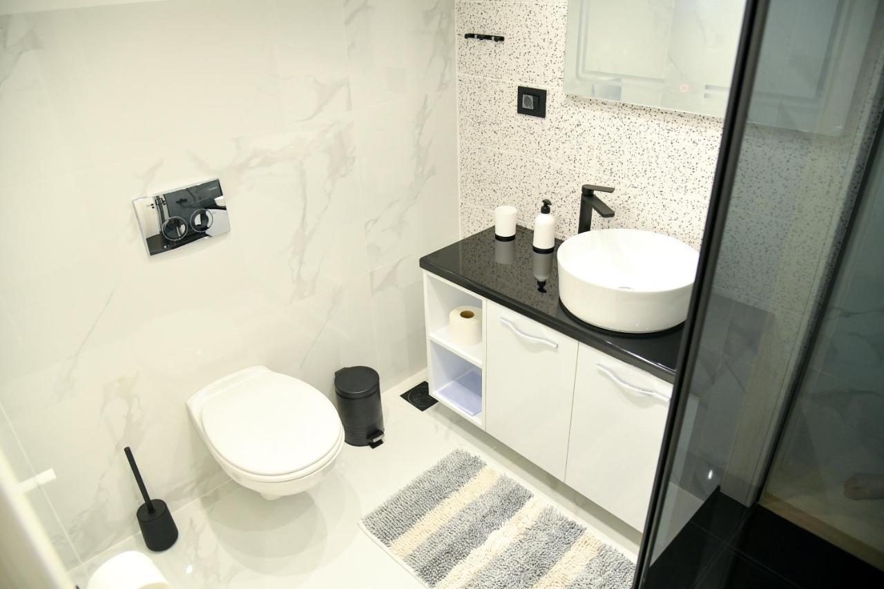 Pansion Eden Hotell Ni Exteriör bild