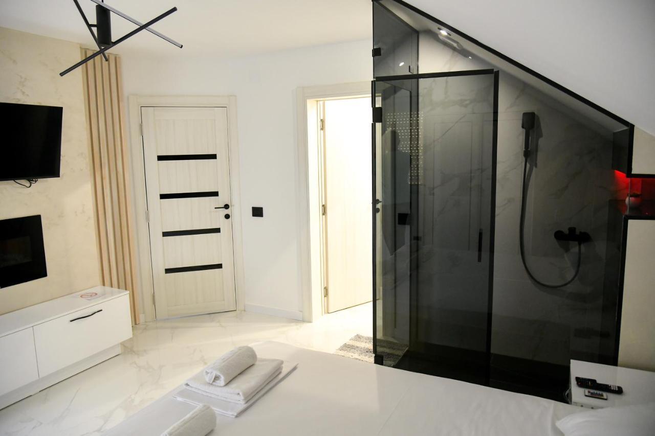 Pansion Eden Hotell Ni Exteriör bild