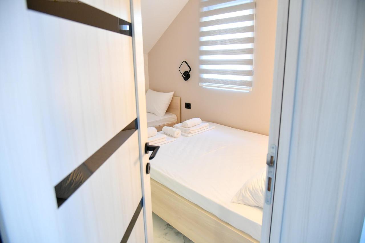 Pansion Eden Hotell Ni Exteriör bild